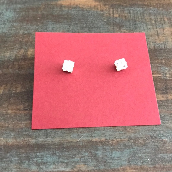 Swarovski Earrings - Picture 5 of 5